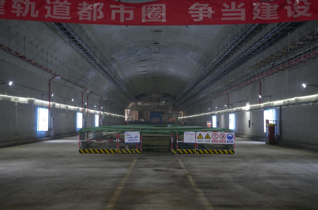 Chengdu's first column-free subway station has opened! It's located on Phase 1 of Line 13.